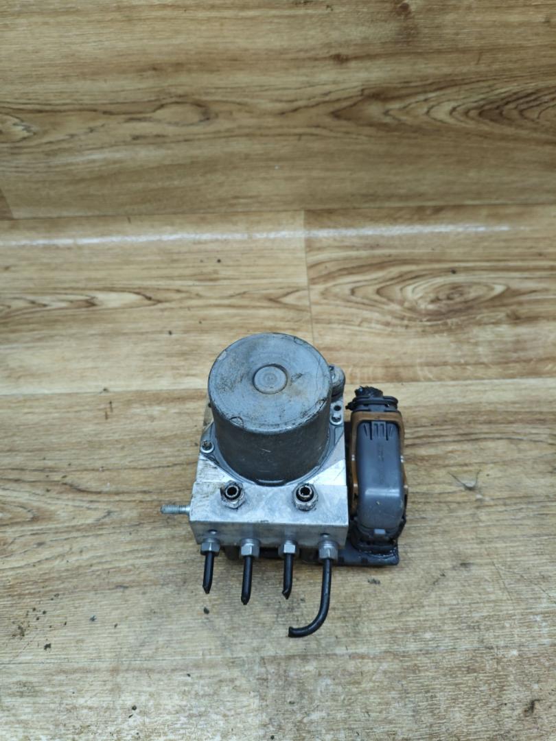 блок ABS Peugeot 5008 1 поколение 2011, 1.6 л., дизель, МКПП, минивэн, 0265230304, 9674677580 - фото №1