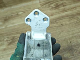 петля крышки багажника Volkswagen Transporter T5 2007, 1.9 л., BRS, дизель, МКПП, микроавтобус, 7H0827151