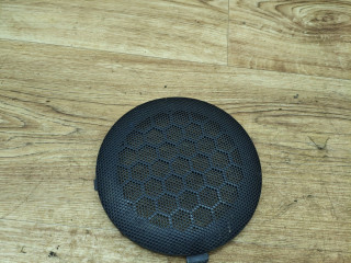 сетка на динамик Renault Duster 1 поколение 2012, 2.0 л., F4R 403, бензин, АКПП, внедорожник 5 дв., передний привод, 281760413R