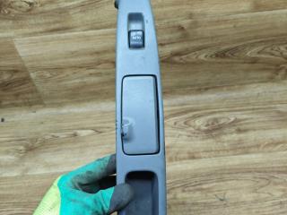 кнопка стеклоподъемника двери задней Toyota Avensis Verso 1 поколение 2003, 2.0 л., дизель, МКПП, минивэн, 84030-44020