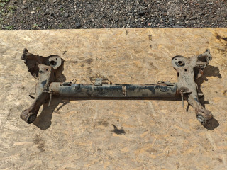 балка подвески задняя Peugeot 208 1 поколение 2012, 1.2 л., бензин, МКПП, хетчбэк 3 дв.