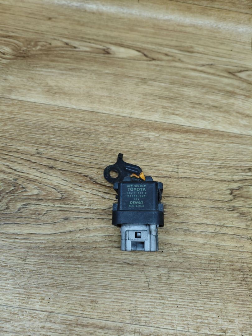 реле накала свечей Toyota Avensis 3 поколение (T270) 2010, 2.0 л., 1AD-FTV, дизель, МКПП, седан, 1567000671, 28610-67010 - фото №1
