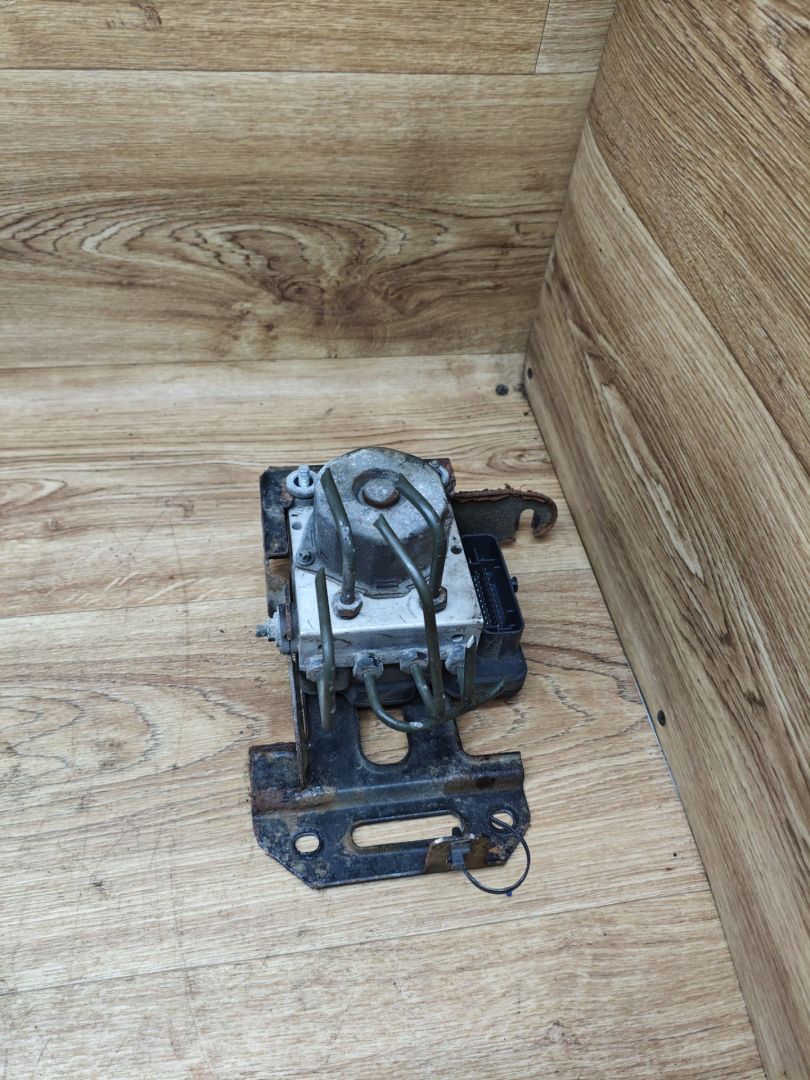 блок ABS Lada Vesta 1 поколение 2017, 1.6 л., бензин, МКПП, седан, 2265106455, 0265956317, 8450006890 - фото №1