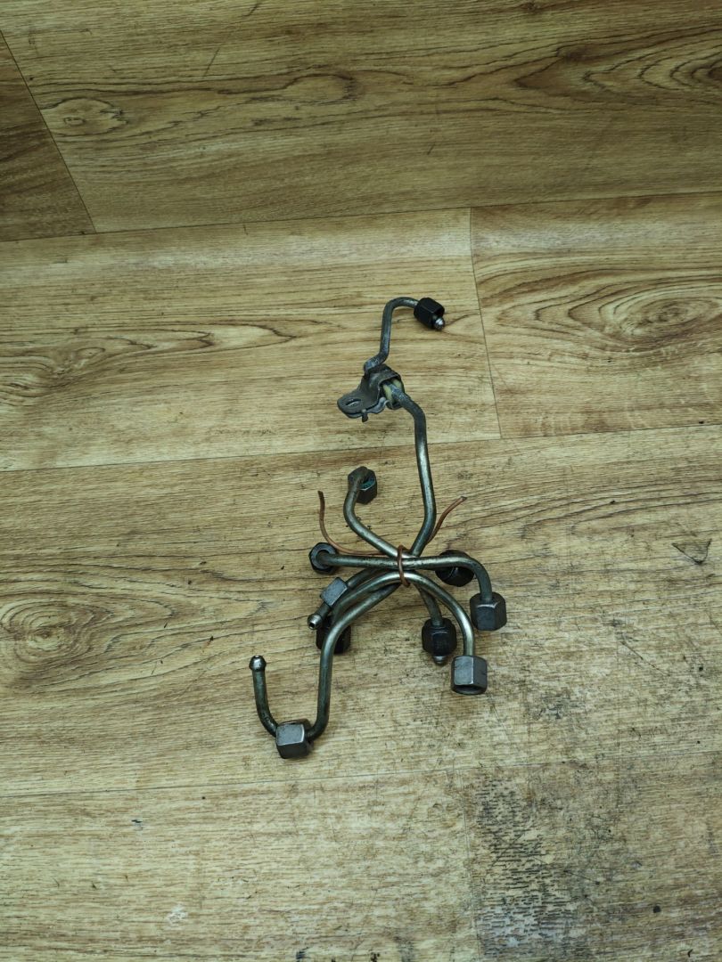 трубка ТНВД Land Rover Range Rover Evoque L538 2012, 2.2 л., 224DT, дизель, МКПП, внедорожник 5 дв. - фото №1