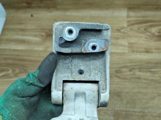 петля крышки багажника Volkswagen Transporter T5 2007, 1.9 л., BRS, дизель, МКПП, микроавтобус, 7H0827154