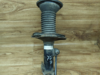 амортизатор передний левый Toyota Corolla 9 поколение (E120/E130) 2002, 1.4 л., 4ZZ-FE, бензин, МКПП, хетчбэк 5 дв.