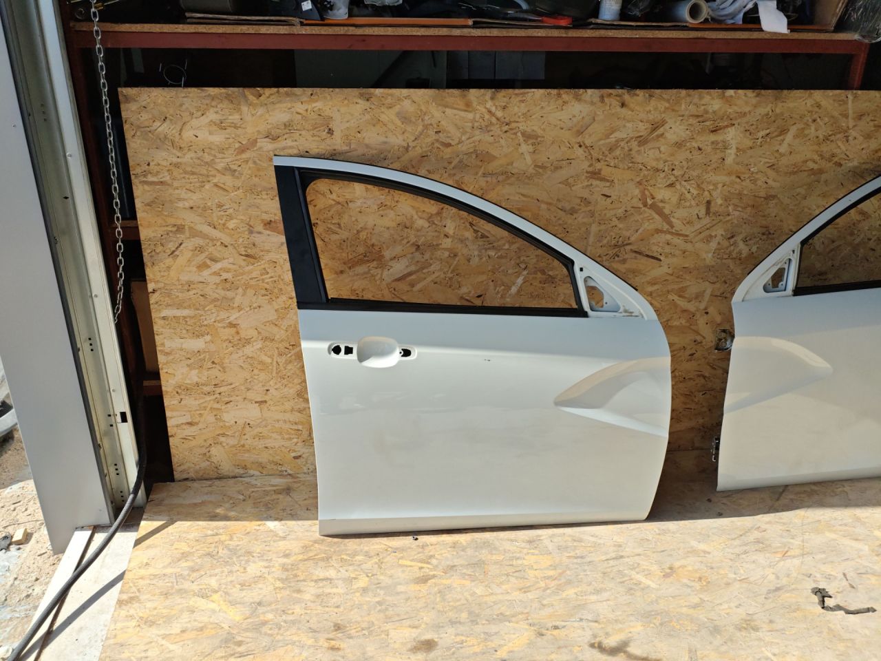 дверь передняя правая Lada Vesta 1 поколение 2017, 1.6 л., бензин, МКПП, седан - фото №1