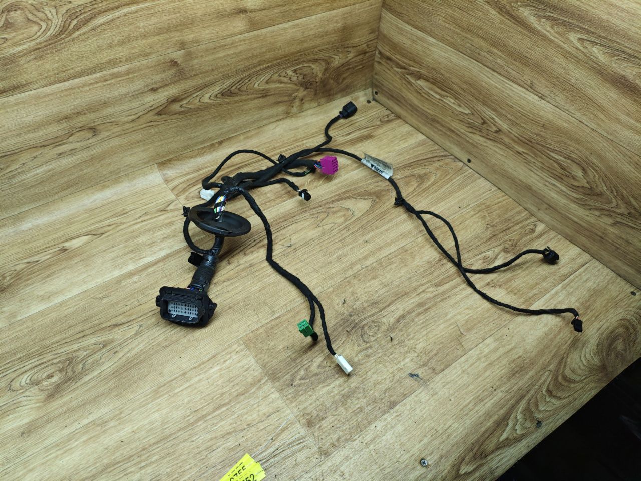 дверная проводка Lada Vesta 1 поколение 2017, 1.6 л., бензин, МКПП, седан, 8450007011 - фото №1