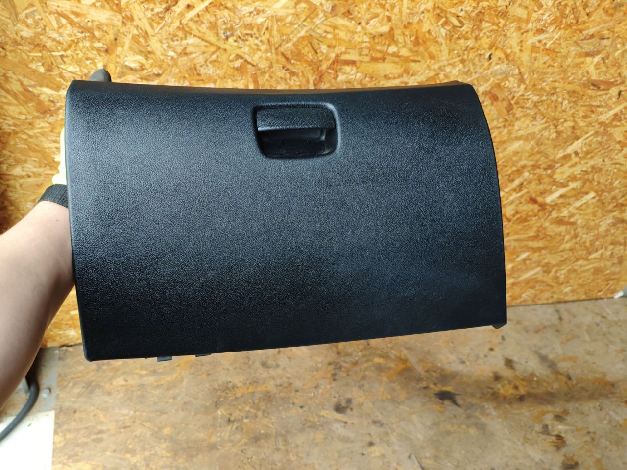 бардачок Hyundai Solaris 1 поколение 2013, 1.6 л., G4FC, бензин, АКПП, седан - фото №1