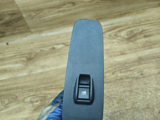 кнопка стеклоподъемника двери Peugeot Boxer 2 поколение [рестайлинг] 2018, 2.0 л., дизель, МКПП, микроавтобус