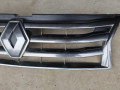решетка радиатора Renault Duster 1 поколение 2012, 2.0 л., F4R 403, бензин, АКПП, внедорожник 5 дв., передний привод - фото №2