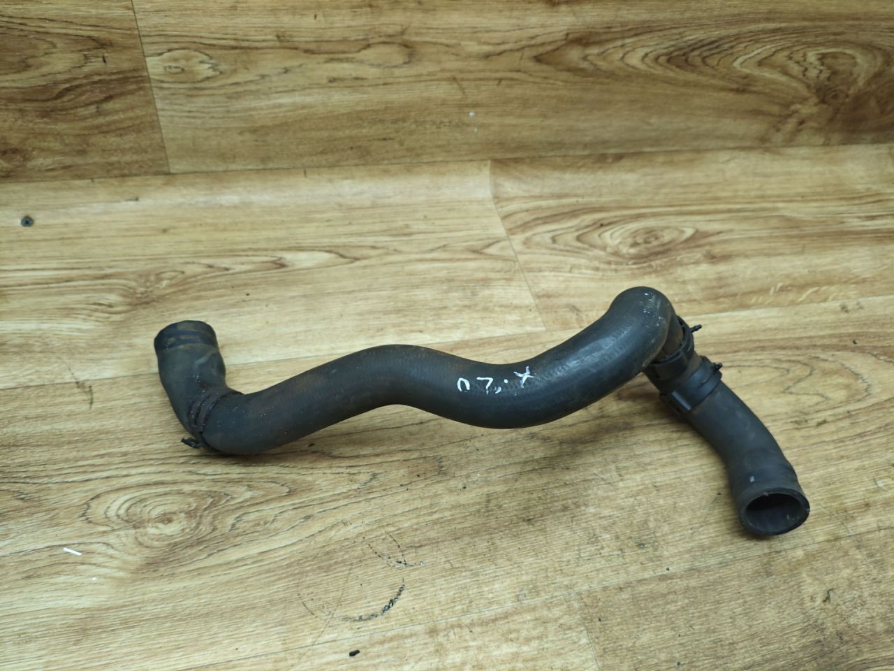 патрубок радиатора Volkswagen Transporter T5 2007, 1.9 л., BRS, дизель, МКПП, микроавтобус - фото №1