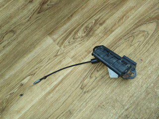 ручка крышки багажника Toyota Corolla 9 поколение (E120/E130) 2002, 1.4 л., 4ZZ-FE, бензин, МКПП, хетчбэк 5 дв.