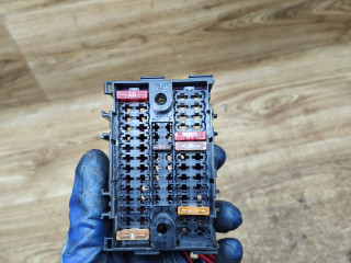 блок предохранителей Volkswagen Transporter T5 2007, 1.9 л., BRS, дизель, МКПП, микроавтобус, 7E0937617