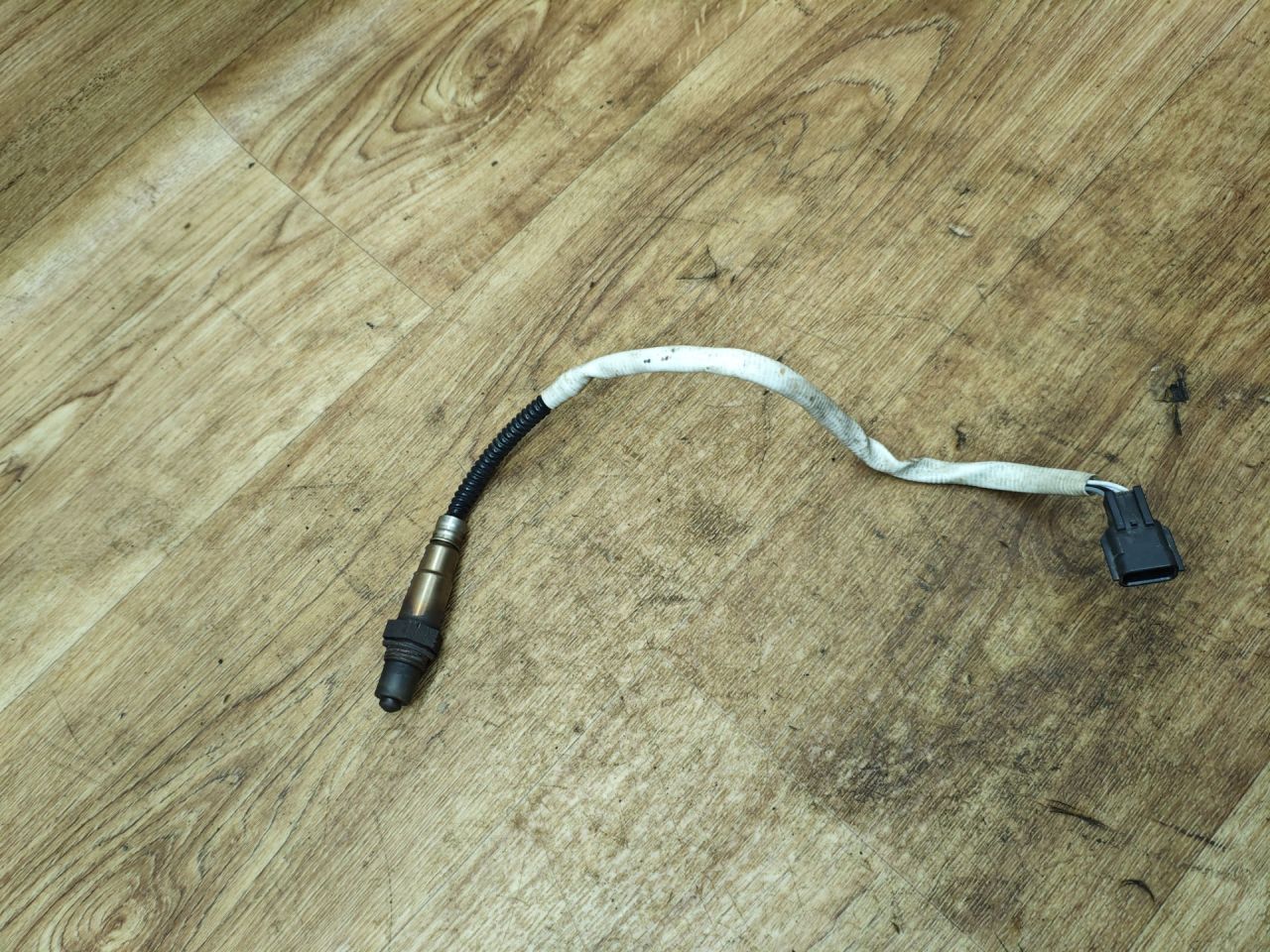 лямбда-зонд Renault Duster 1 поколение 2012, 2.0 л., F4R 403, бензин, АКПП, внедорожник 5 дв., передний привод, 8200437489, 0258006990 - фото №1