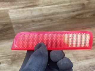 отражатель правый Renault Duster 1 поколение 2012, 2.0 л., F4R 403, бензин, АКПП, внедорожник 5 дв., передний привод, 8200384036