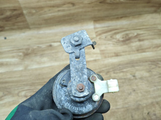 сигнал (клаксон) Renault Duster 1 поколение 2012, 2.0 л., F4R 403, бензин, АКПП, внедорожник 5 дв., передний привод, 256102833R