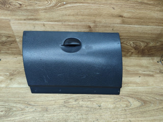 бардачок Renault Duster 1 поколение 2012, 2.0 л., F4R 403, бензин, АКПП, внедорожник 5 дв., передний привод