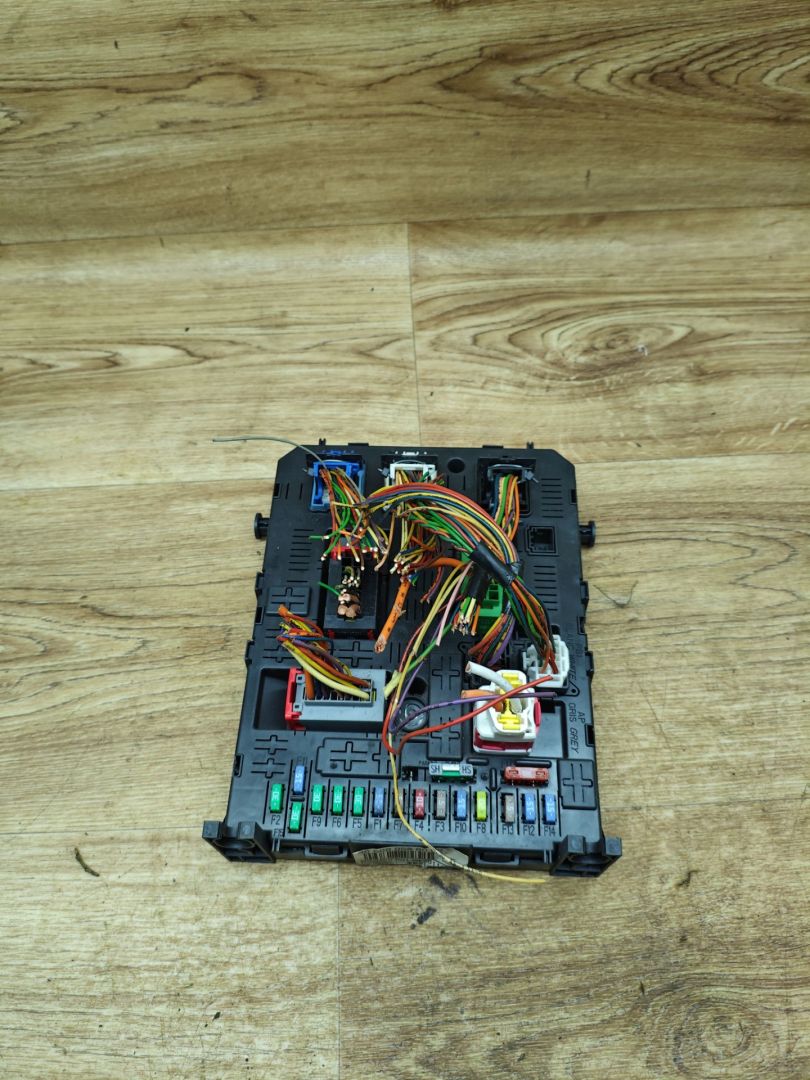 Блок BSI Peugeot 3008 1 поколение 2011, 1.6 л., дизель, МКПП, внедорожник 5 дв., BSI04EV, 9666895380 - фото №1