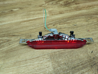 дополнительный стоп-сигнал Toyota Corolla 9 поколение (E120/E130) 2002, 1.4 л., 4ZZ-FE, бензин, МКПП, хетчбэк 5 дв.