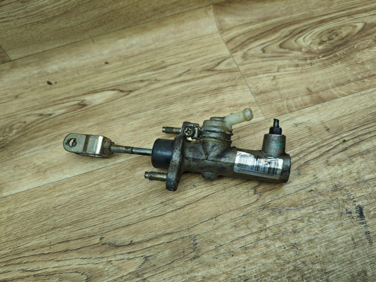 цилиндр сцепления главный Geely SC7 1 поколение 2012, 1.8 л., JL4G18, бензин, МКПП, седан - фото №1