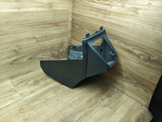 консоль салона Toyota Corolla Verso 1 поколение [рестайлинг] 2005, 2.0 л., 1CD-FTV, дизель, МКПП, минивэн