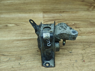 подушка крепления двигателя Toyota Corolla 9 поколение (E120/E130) 2002, 1.4 л., 4ZZ-FE, бензин, МКПП, хетчбэк 5 дв.