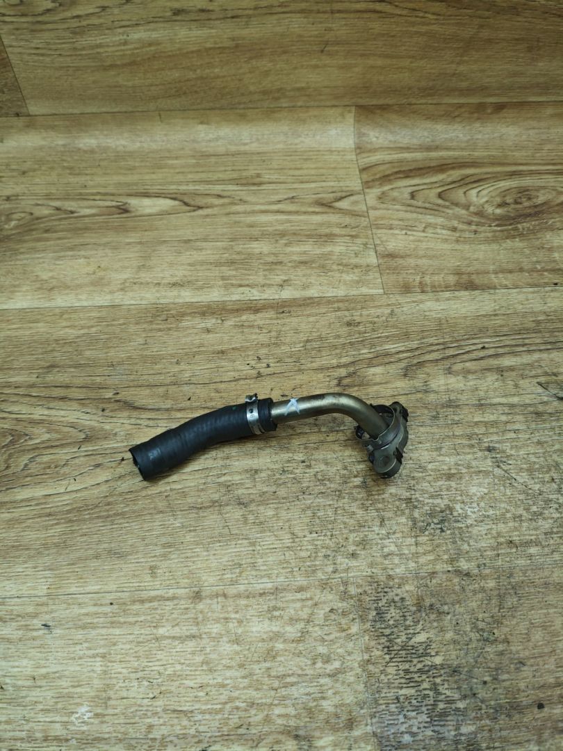 масляная трубка турбины Land Rover Range Rover Evoque L538 2012, 2.2 л., 224DT, дизель, МКПП, внедорожник 5 дв. - фото №1