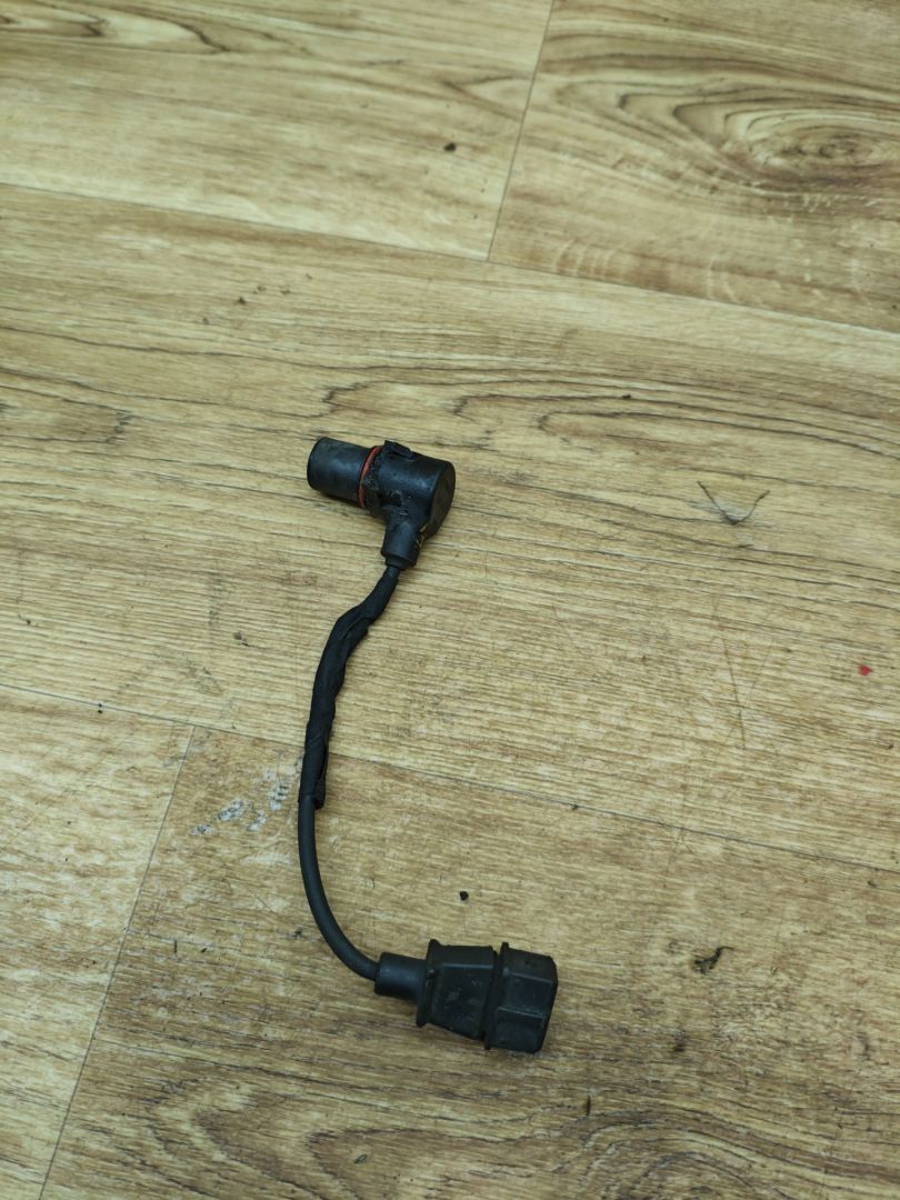 датчик коленвала Geely SC7 1 поколение 2013, 1.8 л., JL4G18, бензин, МКПП, седан, 0261210273 - фото №1