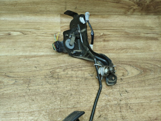 педаль Toyota Picnic 1 поколение 1999, 2.2 л., 3C-TE, дизель, МКПП, минивэн, 89281-44010, 198300-8010