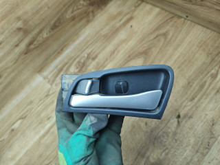 ручка внутренняя задняя левая Hyundai Solaris 1 поколение 2013, 1.6 л., G4FC, бензин, АКПП, седан