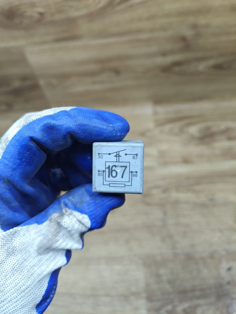 реле (прочие) Skoda Octavia 2 поколение (A5) 2006, 1.6 л., BGU, бензин, МКПП, лифтбэк, 191906383C, 22204004 - фото №1