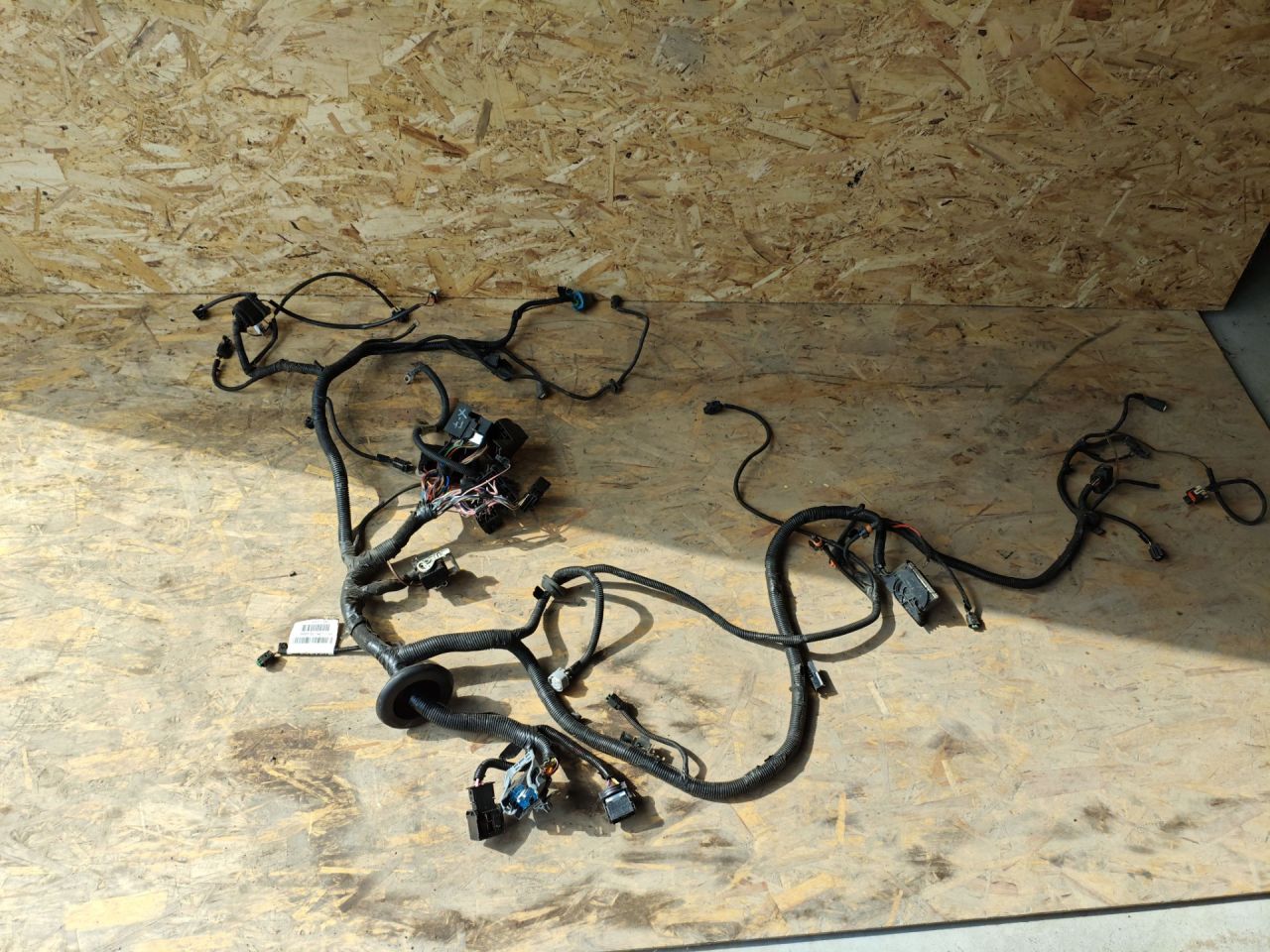 проводка двигателя Lada Vesta 1 поколение 2017, 1.6 л., бензин, МКПП, седан, 8450031282, 8450006987 - фото №1