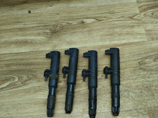 катушка зажигания Renault Duster 1 поколение 2012, 2.0 л., F4R 403, бензин, АКПП, внедорожник 5 дв., передний привод, 7700875000, 0040100071, 8200568671