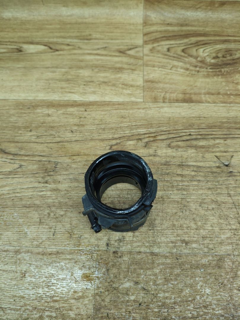 патрубок интеркулера Land Rover Range Rover Evoque L538 2012, 2.2 л., 224DT, дизель, МКПП, внедорожник 5 дв., 1062080S01 - фото №1