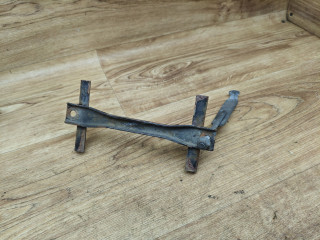 крепление аккумулятора Lada Vesta 1 поколение 2017, 1.6 л., бензин, МКПП, седан