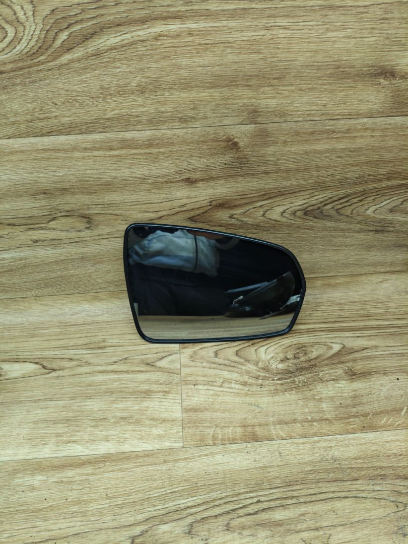 зеркало наружное правое Lada Vesta 1 поколение 2017, 1.6 л., бензин, МКПП, седан, 2180-8201211-10 - фото №1