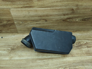 резонатор воздушного фильтра Renault Duster 1 поколение 2012, 2.0 л., F4R 403, бензин, АКПП, внедорожник 5 дв., передний привод, T04021A152, H7700107946