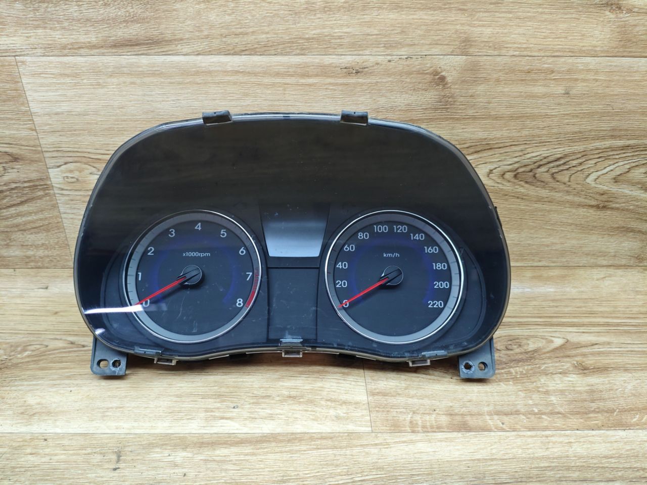 щиток приборов (приборная панель) Hyundai Solaris 1 поколение 2013, 1.6 л., G4FC, бензин, АКПП, седан, 94003-4L215 - фото №1