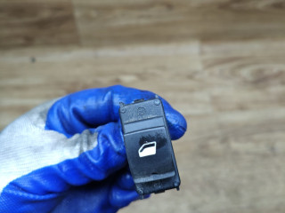 кнопка стеклоподъемника двери Peugeot 208 1 поколение 2012, 1.2 л., бензин, МКПП, хетчбэк 3 дв., 96758250ZD