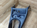 консоль салона Renault Duster 1 поколение 2012, 2.0 л., F4R 403, бензин, АКПП, внедорожник 5 дв., передний привод - фото №4