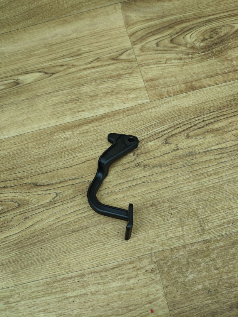 ручка открывания капота Lada Vesta 1 поколение 2017, 1.6 л., бензин, МКПП, седан, 8450008282 - фото №1