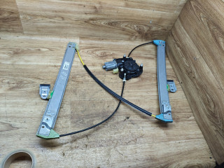 стеклоподъемник электрический передний правый Lada Vesta 1 поколение 2017, 1.6 л., бензин, МКПП, седан, 8450007730