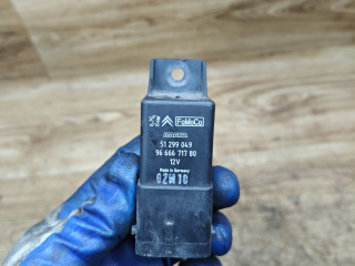 реле накала свечей Peugeot 3008 1 поколение 2011, 1.6 л., дизель, МКПП, внедорожник 5 дв., 9666671780, 51299049