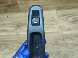 кнопка стеклоподъемника двери задней Peugeot 3008 1 поколение 2011, 1.6 л., дизель, МКПП, внедорожник 5 дв., 96662297XT