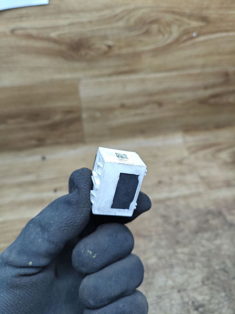 индикатор подушки безопасности Renault Duster 1 поколение 2012, 2.0 л., F4R 403, бензин, АКПП, внедорожник 5 дв., передний привод, 248802352R - фото №1