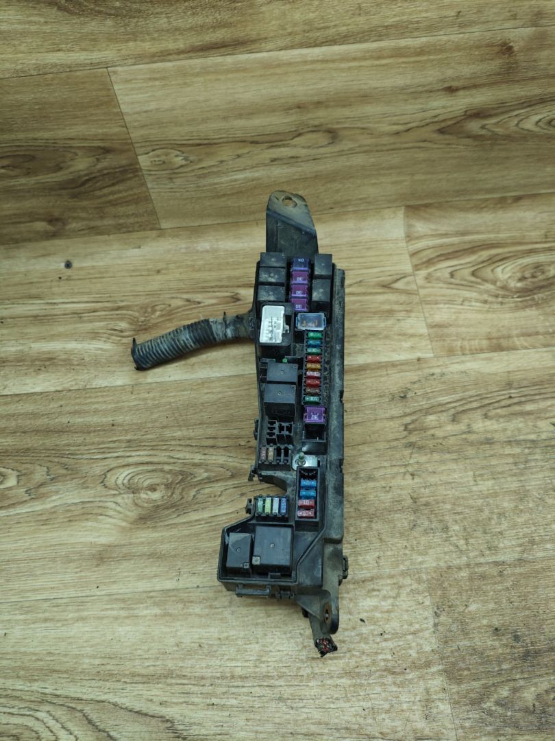 блок предохранителей Geely SC7 1 поколение 2013, 1.8 л., JL4G18, бензин, МКПП, седан - фото №1