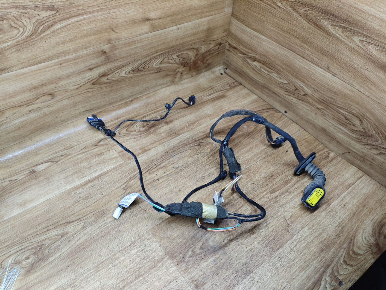 дверная проводка Renault Espace 4 поколение 2006, 2.2 л., G9T 742, дизель, МКПП, минивэн, 8200252571 - фото №1