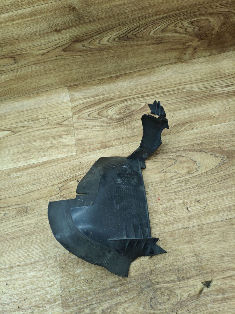 воздуховод (дефлектор) радиатора Land Rover Range Rover Evoque L538 2012, 2.2 л., 224DT, дизель, МКПП, внедорожник 5 дв., BJ32-8A095-AB - фото №1