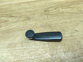 ручка стеклоподъемника Lada Vesta 1 поколение 2017, 1.6 л., бензин, МКПП, седан